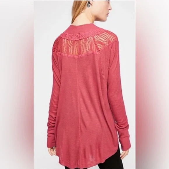 ⭐️Host Pick!⭐️FREE PEOPLE Spring Valley Waffle Knit Top In Cochineal (Pink) L/XL - Picture 3 of 10